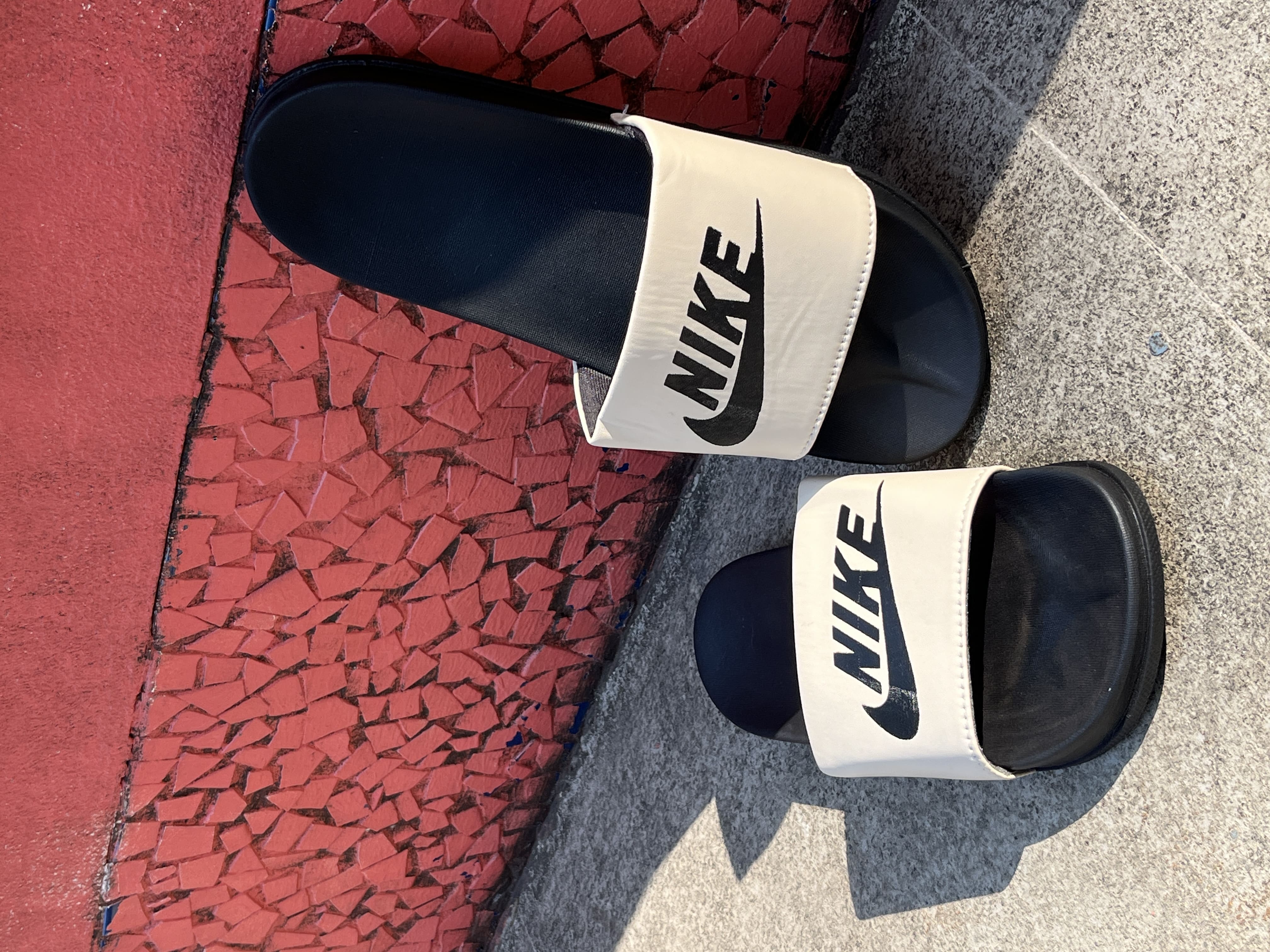 Nike Beige sliders